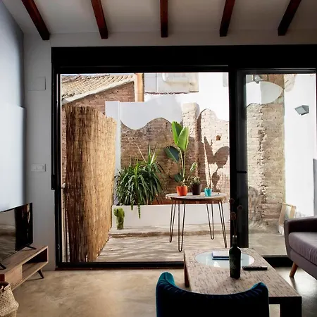 Apartment Florit Flats - Charming With Interior Terrace In Cabanyal Near The Beach Valencia